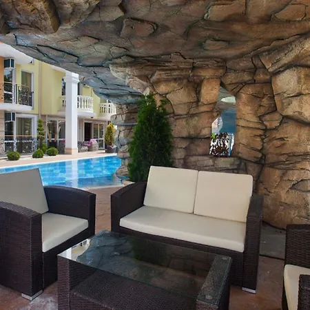 Sweet Homes 2 Big Studio شقة ساني بيتش